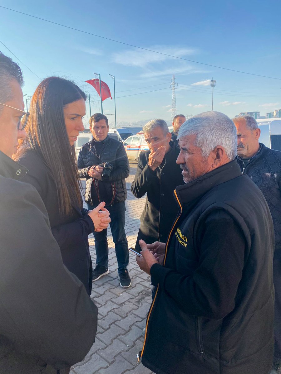 CK_Samsun's tweet photo. 📍Adıyaman’dayız.

Afet Koordinasyon Merkezi’ndeki Değerlendirme Toplantısı’nın ardından depremden etkilenen vatandaşlarımızla, ihtiyaçları en hızlı şekilde giderebilmek için sahada canla başla görev yapan ekipler ile bir aradayız. https://t.co/4Mi7z9g7l4