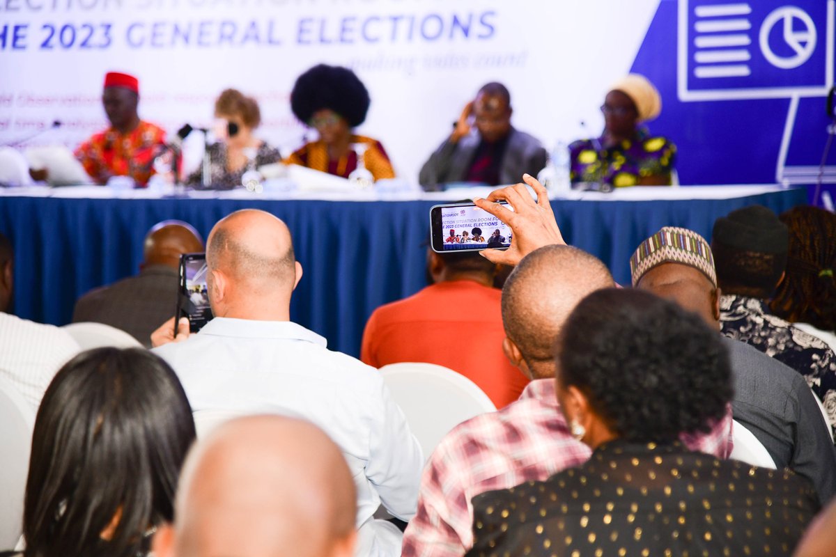 SituationRoomNg's tweet photo. 1/ #PhotoSplash: Official opening of the Election Situation Room Hub for the 2023 General Elections.
#SR2023Elections
#NigeriaDecides2023
#2023Elections https://t.co/keAjBXuIRf