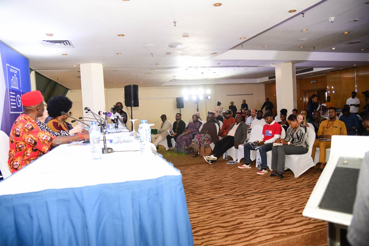 SituationRoomNg's tweet photo. 1/ #PhotoSplash: Official opening of the Election Situation Room Hub for the 2023 General Elections.
#SR2023Elections
#NigeriaDecides2023
#2023Elections https://t.co/keAjBXuIRf