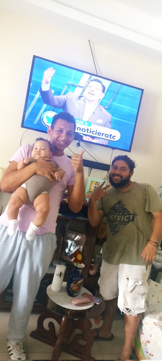 andream12_'s tweet photo. @elnoticierotc queremos ir al concierto de @RomeoSantosPage #elnoticierotc https://t.co/A1R7B3KyAT
