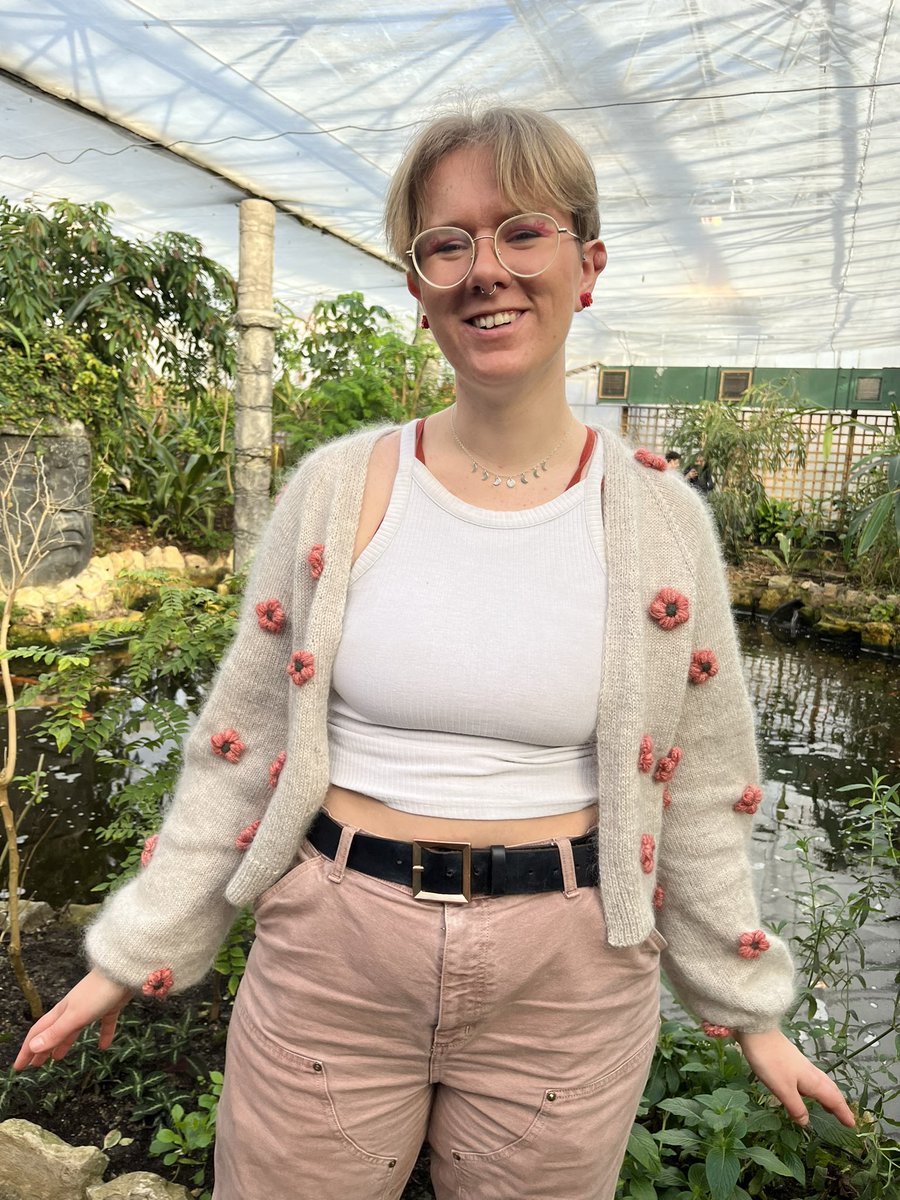 lavendermenaced's tweet photo. I made this cardigan! It was a real labour of love, it’s knitted using a very fine yarn and took me a whole year to make, but it’s made a fabric that drapes so nicely, I love it! https://t.co/ozGwOJu8Kv