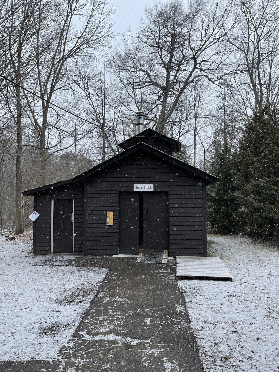 spankyfinch's tweet photo. @ForestValleyOEC #sugarshack #readyforstudents ๐ https://t.co/0ru4pKTJnO