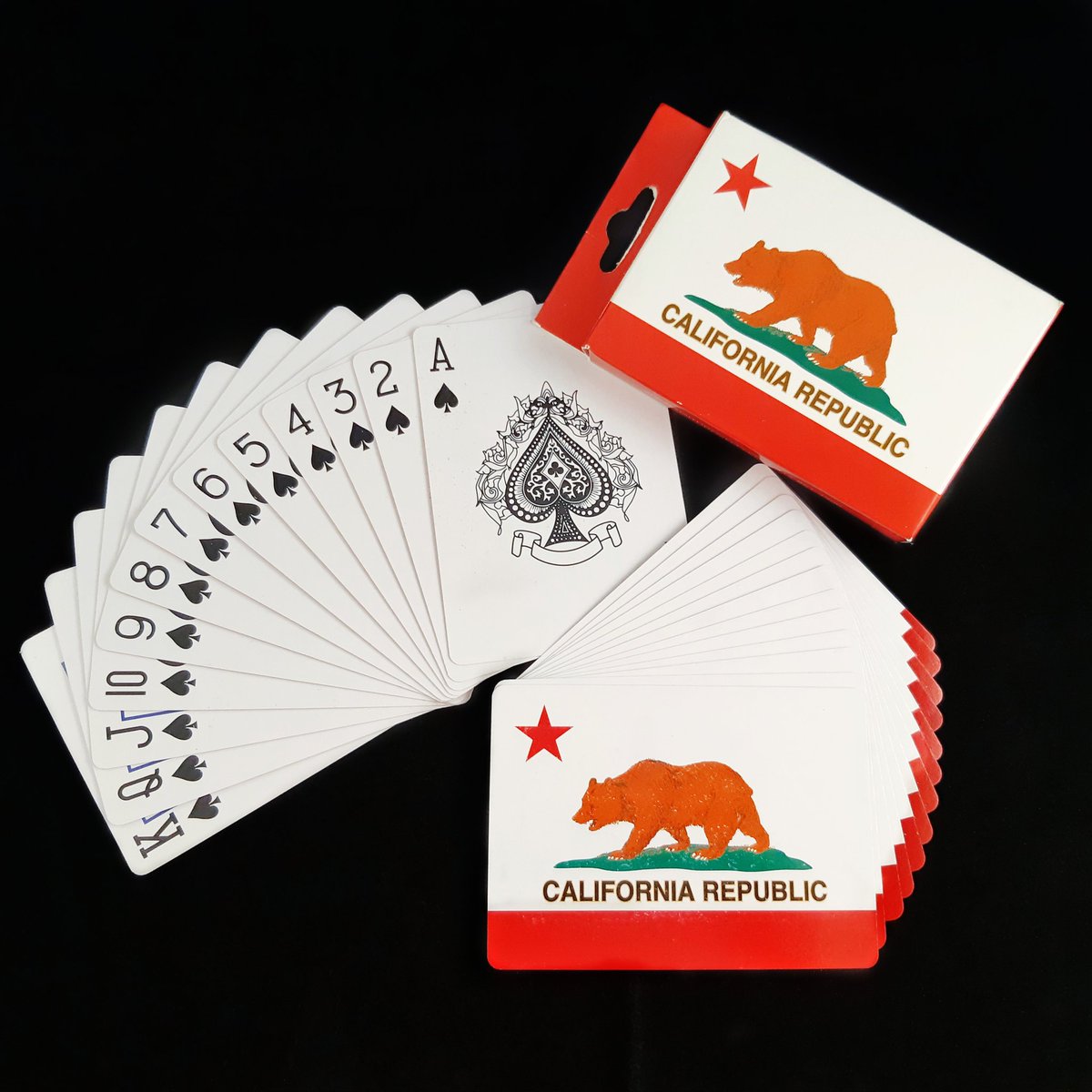 Happy National California Day! Official state flag since 1911, the California grizzly bear at the center of the flag is now extinct.
#NationalCaliforniaDay #CaliforniaDay #California #Californiaflag #playingcards #playingcardmuseum #deckofcards #playingcardcollection