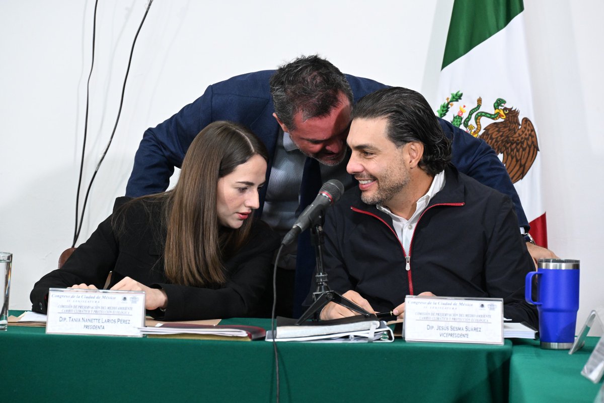 ChuchoSesmaPVEM's tweet photo. Celebro la aprobación del dictamen por el que ratificamos por cuatro años más a @mariana_boy como titular de la @PAOTmx. 

Enhorabuena procuradora tu ratificación es resultado de tu gran desempeño. Confío que podamos fortalecer más a la Procuraduría. https://t.co/JWmfxSI6li