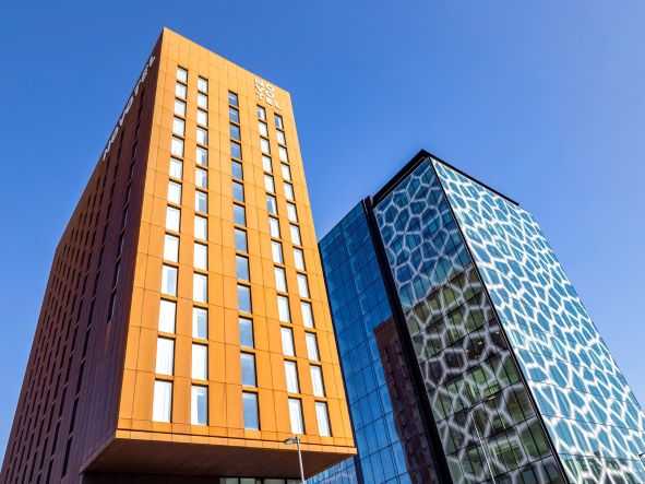 CHuC_org_uk's tweet photo. New - North West - #Liverpool
Novotel Paddington Village in Liverpool has just opened and has an #accessible room with a MoLift #ceilinghoist #ceilinglift . For more info see CHuC website: https://t.co/o8n02K5JSY https://t.co/nfO86UDk0D
