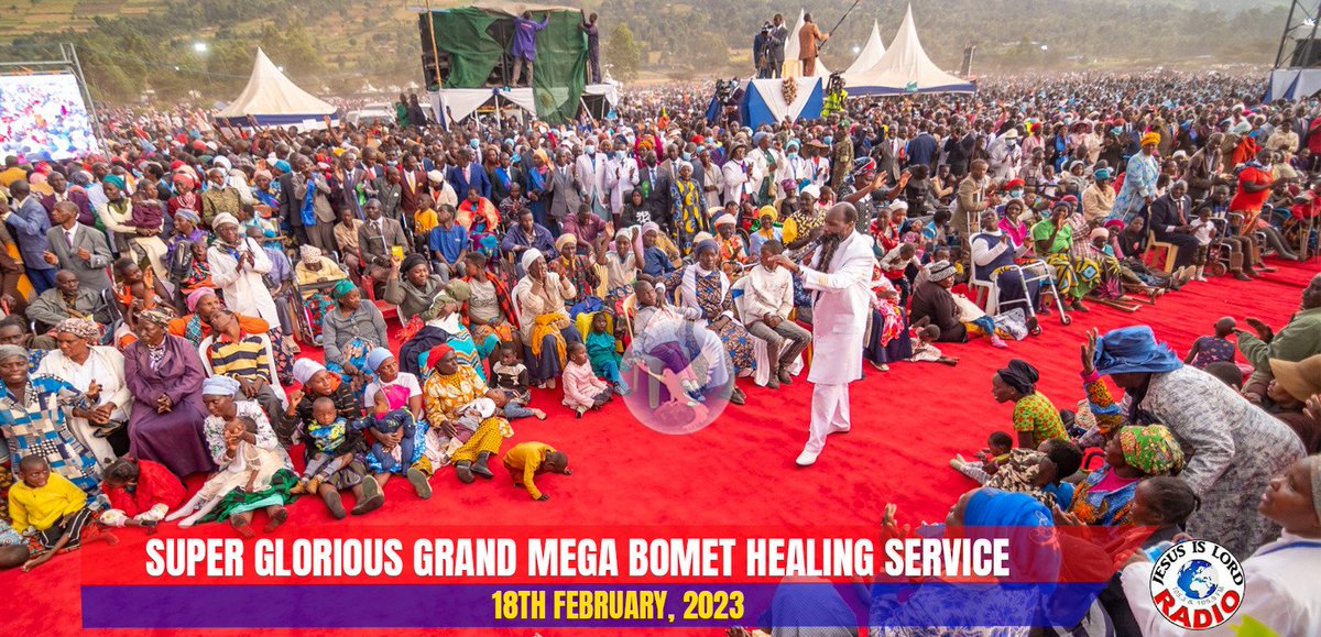 samson_ndiema's tweet photo. You can't stand as a servant of God before such a historic crowd of People and promise them that it is going to rain and in less than 24Hrs your words are fulfilled if God has not send you. ELIJAH the Prophet Is Back! #TheHeavensAreOpen https://t.co/Z31XpPGpTh