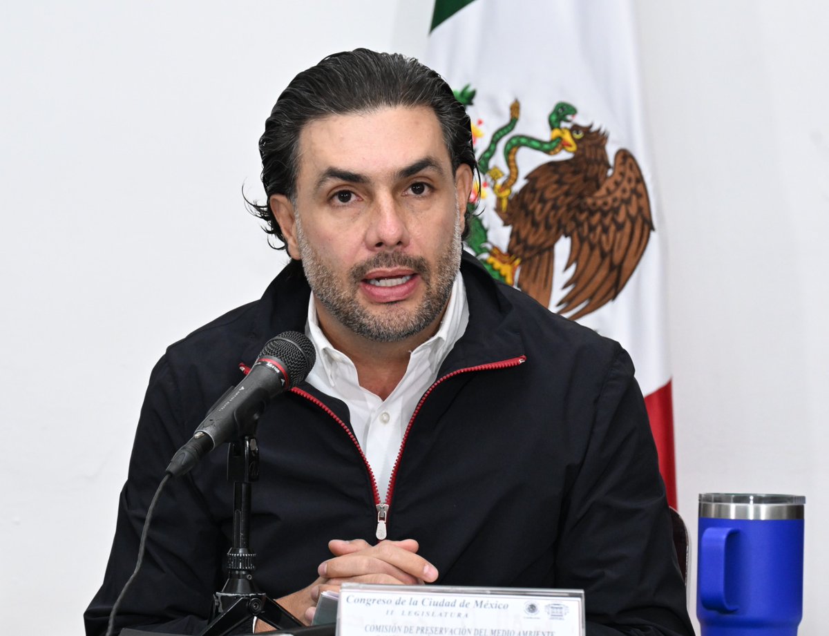 ChuchoSesmaPVEM's tweet photo. Celebro la aprobación del dictamen por el que ratificamos por cuatro años más a @mariana_boy como titular de la @PAOTmx. 

Enhorabuena procuradora tu ratificación es resultado de tu gran desempeño. Confío que podamos fortalecer más a la Procuraduría. https://t.co/JWmfxSI6li