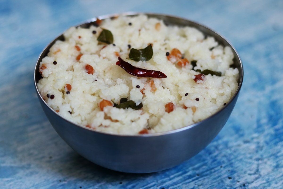 ahaaram's tweet photo. Challa Upma | Rice Rava &amp; Buttermilk Upma

#recipe @ https://t.co/zza6O0BsIY

Tangy Challa Upma or Majjiga Upma is a traditional Andhra dish of coarsely ground rice cooked in buttermilk. Low on potassium, it can be easily adapted for a Kidney diet.

#glutenfree #vegetarian https://t.co/UkLdRaAfvL