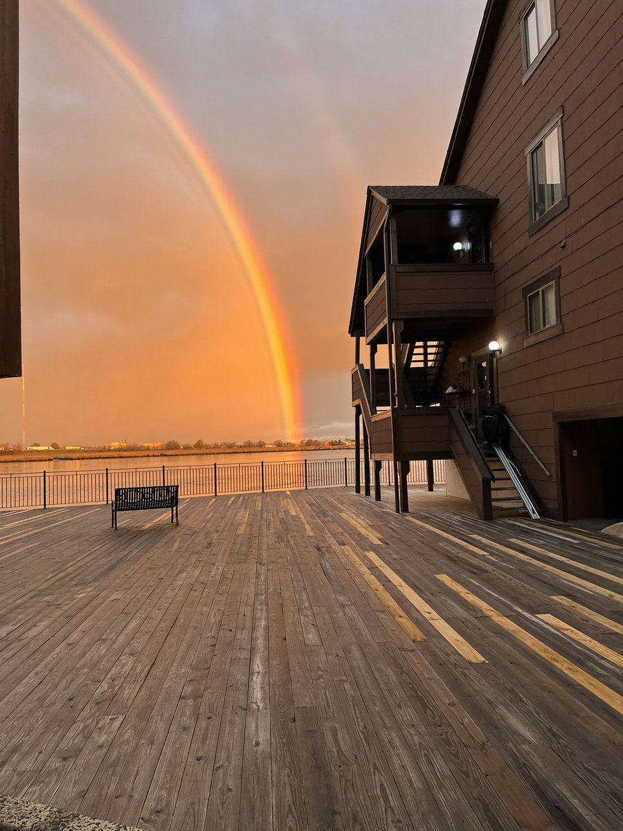 StuJaymo_nft's tweet photo. New day to chase that rainbow set your goals insert your limitation make sure your comfortable and chase those skittles 
#wednesdaythought #Web3gaming #Crypto #NFT https://t.co/4pSMNr3bV8