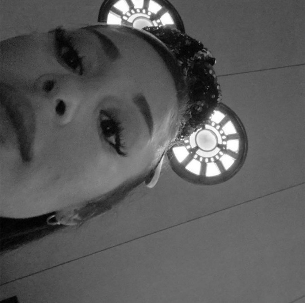 dialofdestiny's tweet photo. most of my ariana mutuals are on this account so maybe i’ll just use this to talk about her more https://t.co/o8QmYo4URf