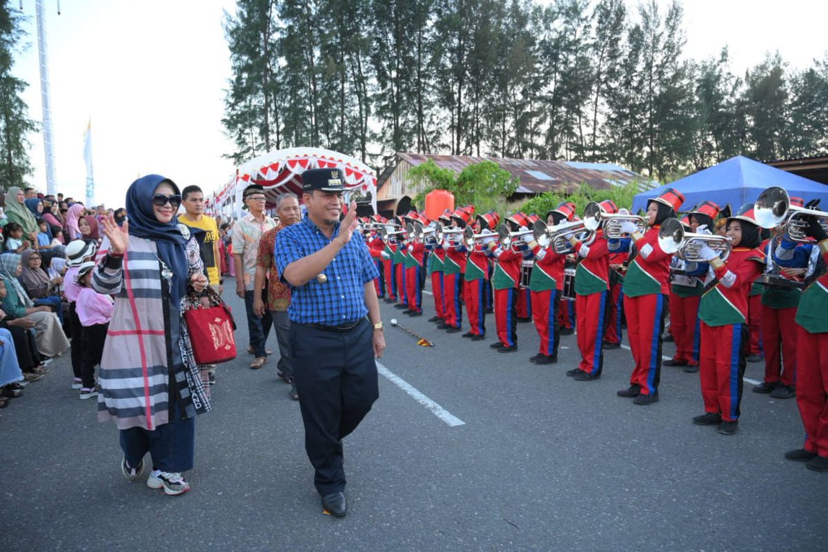 doktornurdin's tweet photo. Luar biasa kegiatannya yang juga menghadirkan produk produk terbaik, masyarakat Aceh Jaya https://t.co/ENlNAmVyhG