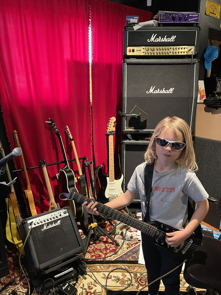 RoyOrbison3rd's tweet photo. Spending a lot of time in the studio playing guitar! 🎸 https://t.co/kEd8twe3QN