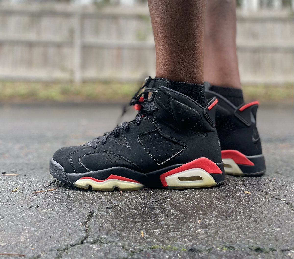 Barberwon's tweet photo. Pulled these jawns outta storage was a task in itself,, but I had to get em in,,,ya dig! #wdywt #KOTD #YourSneakersAreDope #kickaddict #SNKRSliveheatingup #SNKRSkickcheck #inmyjs #infrared6 https://t.co/qve78VOcPq