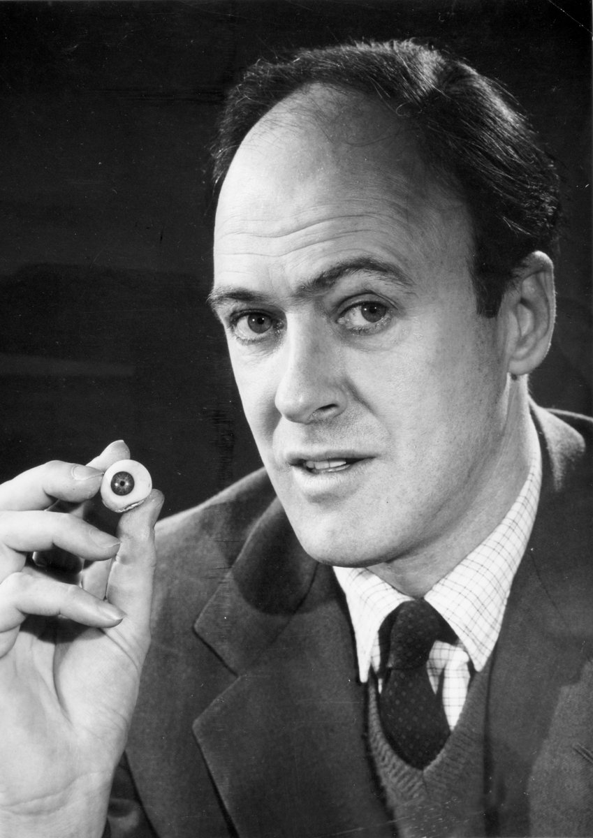 penguinlibros's tweet image. Alfaguara Infantil y Juvenil mantendrá sus ediciones con los textos clásicos de Roald Dahl sin modificar en todas sus publicaciones.