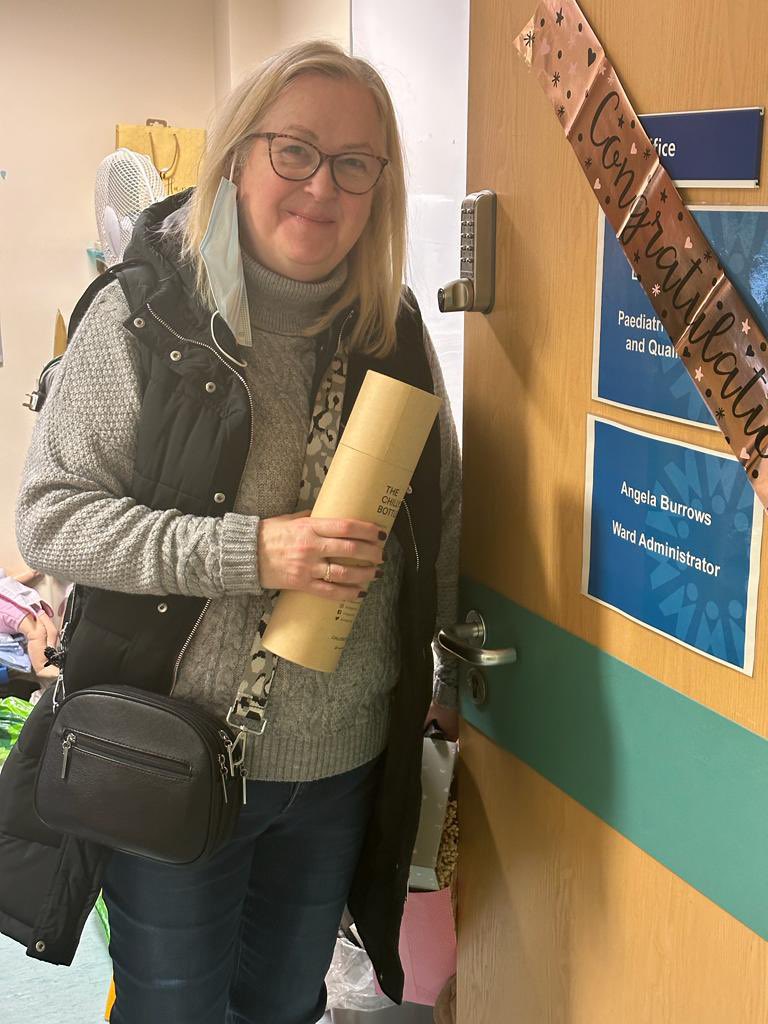 Angela Burrows ❤️🐝🌈🇪🇺 tweet media