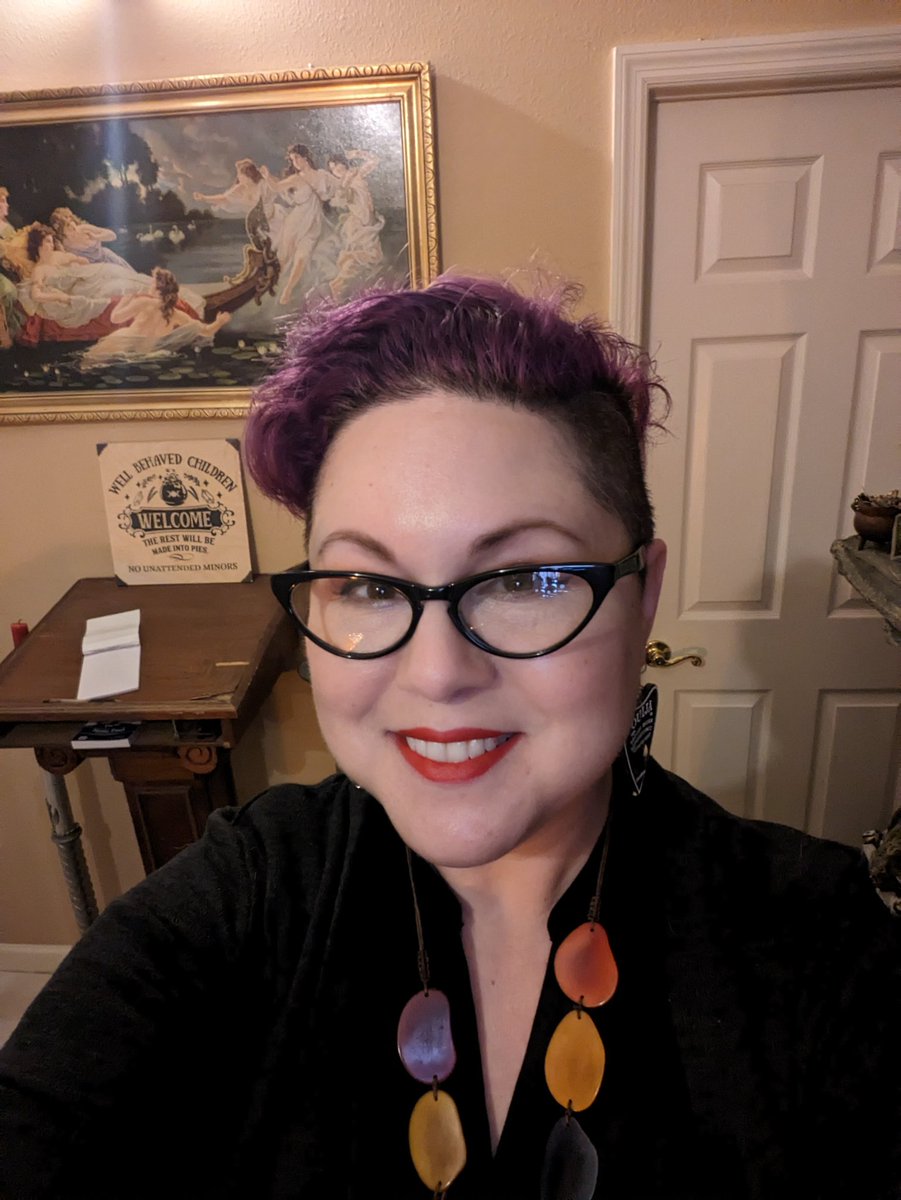 ladyaprillark's tweet photo. Hi, friends! If you're in the Tampa Bay area today, stop by Alchemy &amp; Ashes for a Reading and some shopping. 
#psychic #Healing #help https://t.co/M2gsdE1Jw5