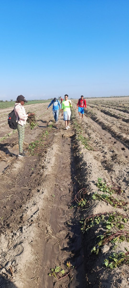 Los trabajadores de La EPAC presentes en el Polo Productivo Hermanos Balcón.