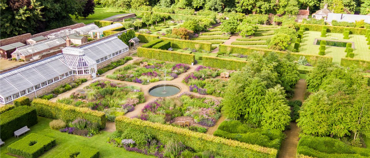 GoodJourneyUK's tweet photo. 🚌Enjoy the ride & discover historic England with the £2 #busfarecap to June
@ScampstonHall 30% off (£2 Leeds/York/Scarborough)
@HarewoodHouse 50% off (£2 Leeds/Harrogate)
@BlenheimPalace 30% off (£2 Oxford)
@KnoleNT 20% off shop (£2 Tonbridge)
Plan here: https://t.co/EqsmS2iDsH https://t.co/OLoYM4jVKk