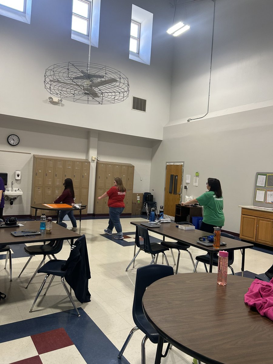 NISDReddixDemi's tweet photo. Our students training in Animal Care we’re building stamina by practicing walking their invisible dogs and making through the class! They had to keep arms up and walk around the room building up to 15 mins. #Phase2 #MiscAnimalCare #invisibledog https://t.co/hnHqhQf43u