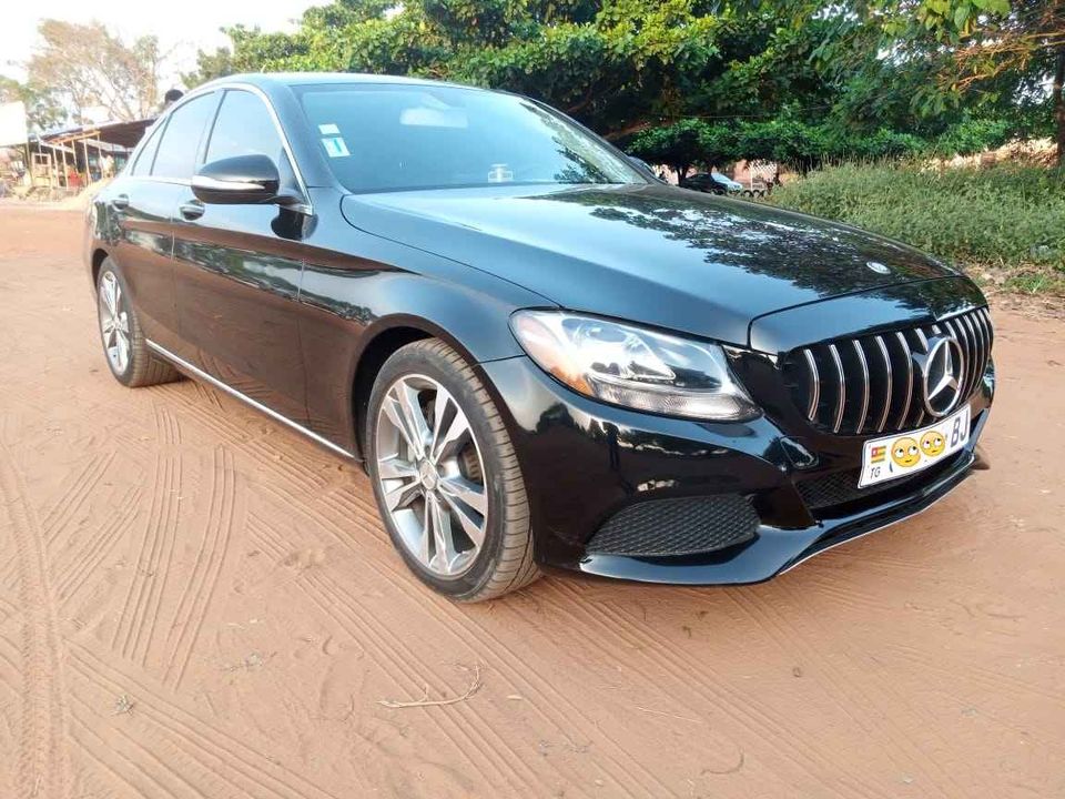 jordy_fatigba's tweet photo. Mercedes-Benz C300 2016, premium et confort en avant 👇👇👇
https://t.co/wYbInAyDHP
#marketplace #opentrade #TgTwittos #ClasseC #C300 #VoitureOccasionLome https://t.co/eD9O0a8tpt