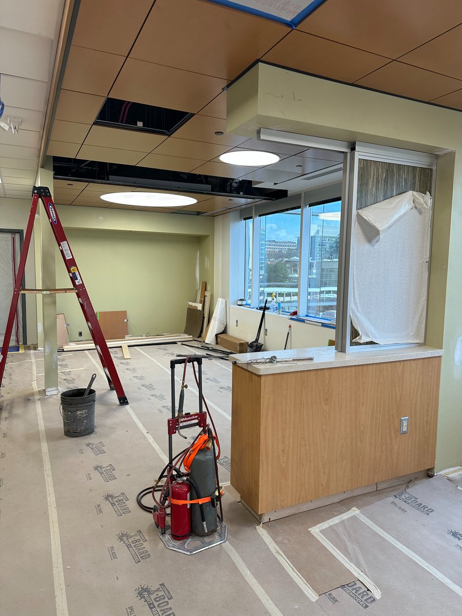 Infusion bays are coming to life! Our AYA advisory board wanted the ability to engage with neighbors OR have privacy - enter these sliding dividers.  Other infusion bay features will include dimmable lighting, light filtering and room darkening blinds and chairs w/ heat.