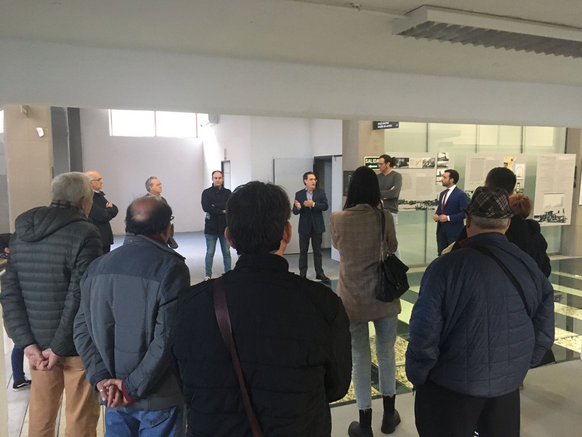 CatedraRibes's tweet photo. Us deixem algunes imatges de la presentació de l’«Atles de les Vies Verdes de la Comunitat Valenciana: l’exemple d’Ojos Negros».

🗓 Recordeu que es podrà visitar del 27 de febrer al 24 de març.

📍 Nau Magatzem d’Efectes i Recanvis. Carrer Fundició, núm. 80. Port de Sagunt https://t.co/DhFm24qzV3