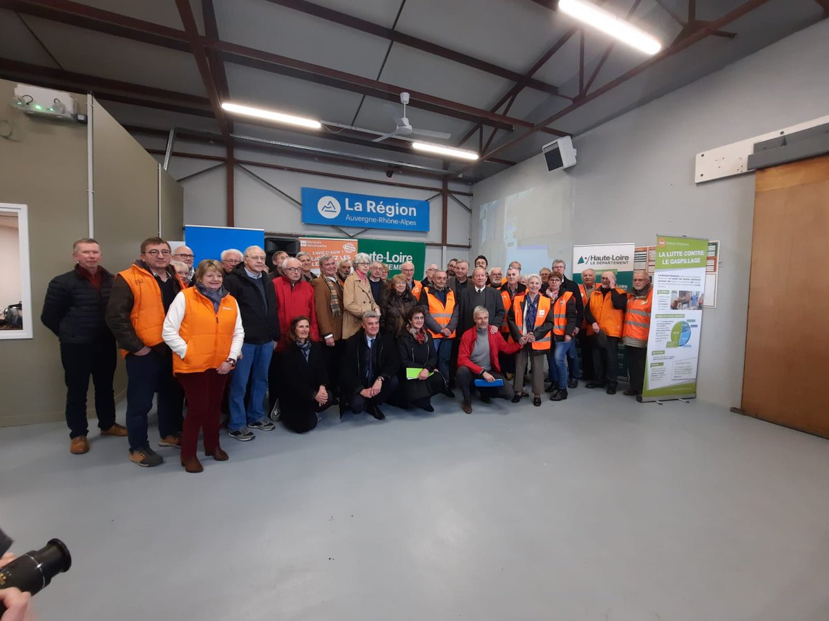 Inauguration ce matin au Puy en Velay en présence de nombreuses personnalités notamment Mme Petit ,présidente du CD de Haute Loire et Mr Wauquiez président du conseil régional de la région AURA.
