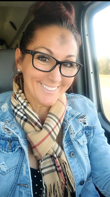 HELLLO WEDNESDAY! https://t.co/aphlBN7VZb<a href="/tag/blessed"class="tags"><span>#blessed</span></a><a href="/tag/thankful"class="tags"><span>#thankful</span></a><a href="/tag/thanksgiving2022"class="tags"><span>#thanksgiving2022</span></a>