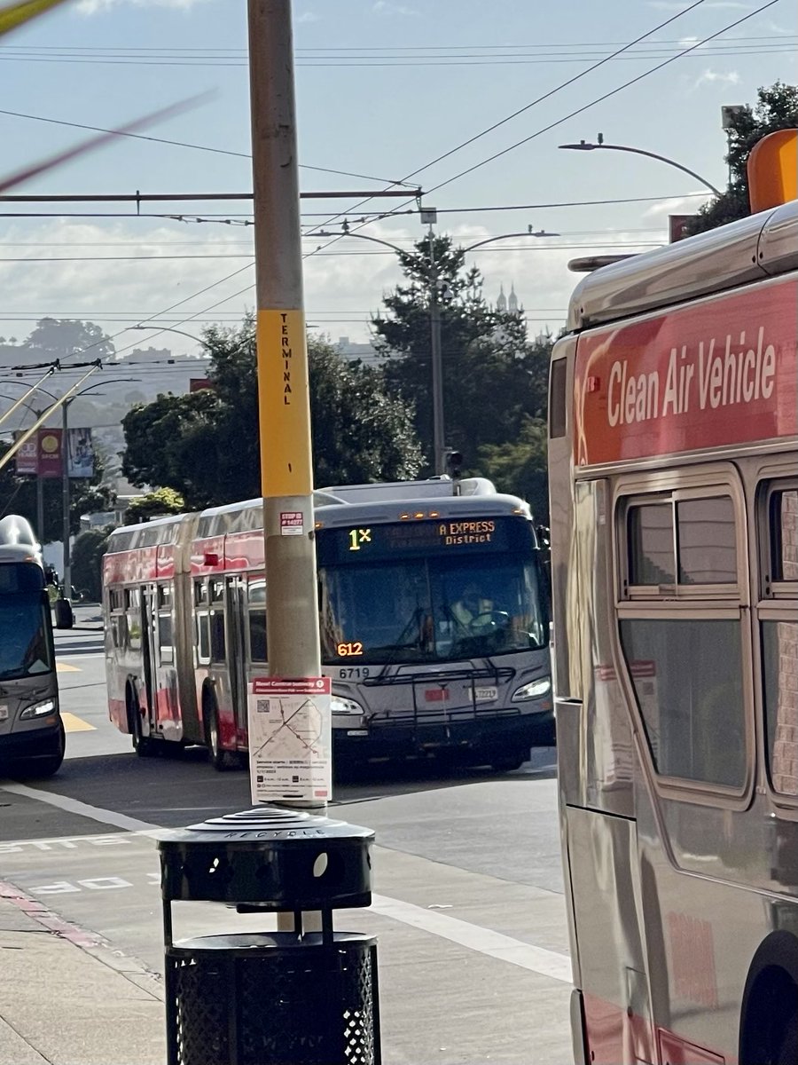 MaximLevet's tweet photo. @SFMTA_Muni Thanks for the response! The 9AM is here and I just hopped on 😀 Sorry the saltiness in my earlier tweets — it was just so cold 🥶 this morning and I let it get to me. I really appreciate y’all and am excited about the return of the expresses! ❤️ https://t.co/juf0rCFjtd