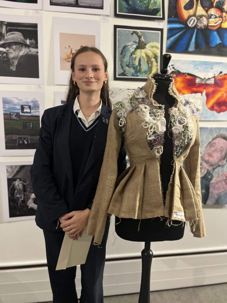 Prizes for King’s Ely trio in East Cambridgeshire Schools’ Art Exhibition dlvr.it/SjqZZH