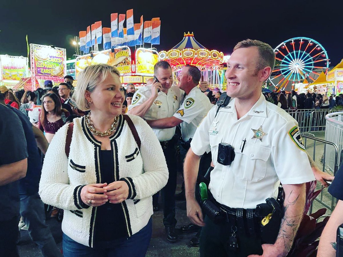 Last Friday, State Attorney Suzy Lopez joined in on the final weekend festivities to say goodbye to another fantastic year at the @FLStateFair.

Looking forward to the @FLStrawberryFst , starting March 2!