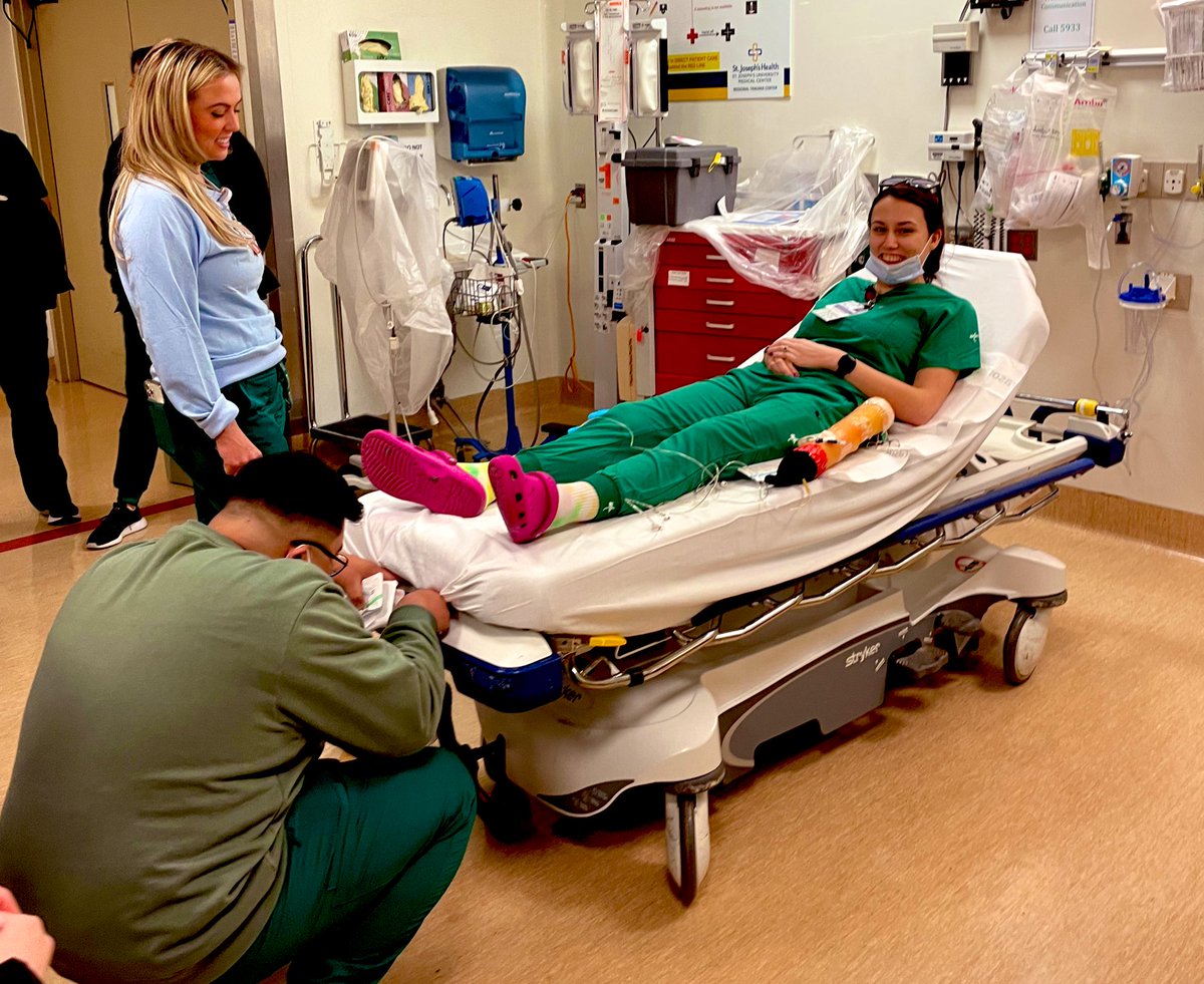ersimulationdoc's tweet photo. Interdisciplinary neurology Sim with our @StJoesEM nurses going over stroke care. Love this job! #Simulation #emergencymedicine https://t.co/2Hg2O74RWC
