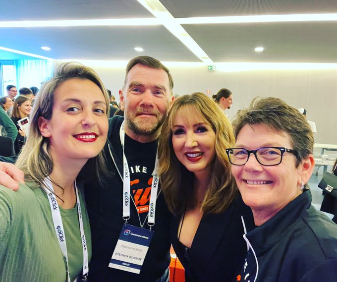 A happy team 🧡 #MeetMarket @TheEuroSummit #KeepItJuicy https://t.co/fgzGnTEz4Q<a href="/tag/meetmarket"class="tags">#MeetMarket</a><a class="tags" target="_blank" title="On Twitter" href="/?out=eyJ0eXAiOiJKV1QiLCJhbGciOiJIUzUxMiJ9.eyJpYXQiOjE3MjY0ODE0MjMsImlzcyI6InR3cG9ybnN0YXJzLmNvbSIsIm5iZiI6MTcyNjQ4MTQyMywiZXhwIjoxNzU4MDE3NDIzLCJyZWRpcmVjdF91cmwiOiJodHRwczovL3R3aXR0ZXIuY29tL1RoZUV1cm9TdW1taXQifQ.78MF2tw8fjtA95-cJvNFkfWVOJKpVWd4gVO314RP58_upK4Pbd_qC6aMZLxkPbZql4qpV85C1Xa-WDgd_8LdBQ">@TheEuroSummit</a><a href="/tag/keepitjuicy"class="tags">#KeepItJuicy</a>