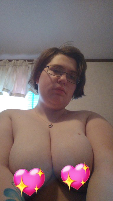 Bored and wanting to play https://t.co/kdHlfG1my9<a href="/tag/footmodels"class="tags"><span>#footmodels</span></a><a href="/tag/buyingcontent"class="tags"><span>#buyingcontent</span></a><a href="/tag/feetfinder"class="tags"><span>#feetfinder</span></a>