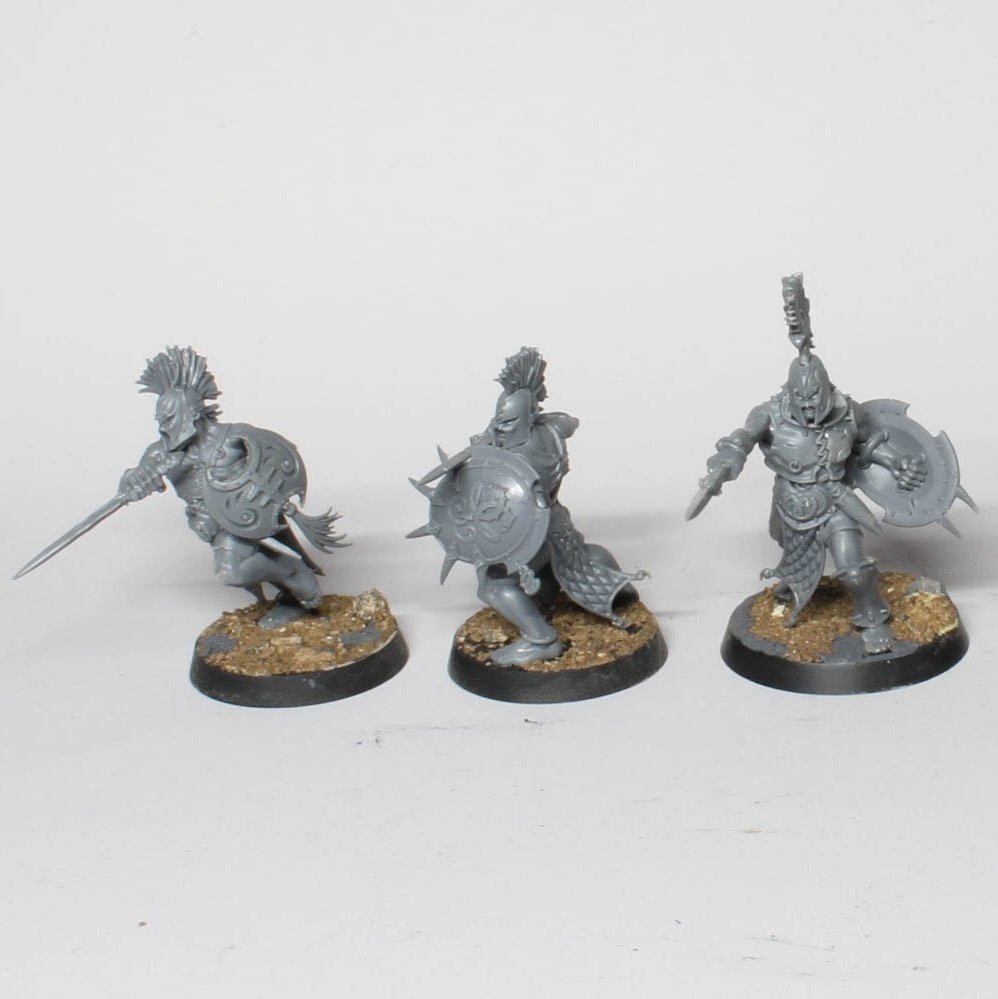 6imperialpilots's tweet photo. I've been converting my Splintered Fang warband to be more like Marauders with shields and hand weapons &amp; the mark of Slaanesh. Next up, one more so it's a unit of (sacred) 6, + hero, icon bearer and shaman
#WIPWednesday #WarhammerCommunity #SplinteredFang https://t.co/elx5UdjODG