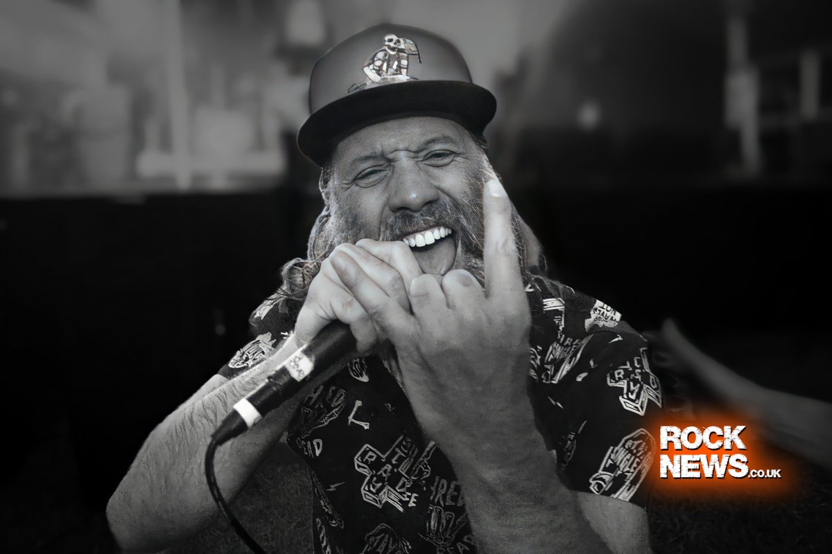 Rock News tweet media