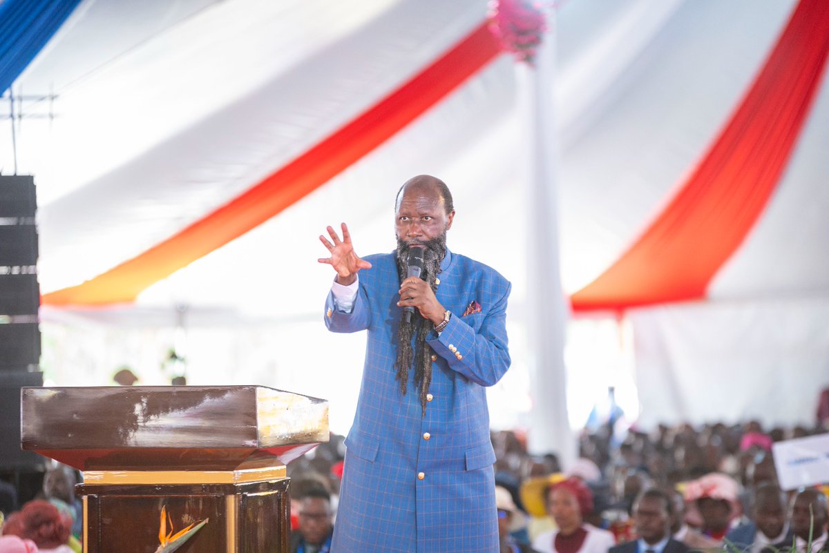 nzuki_a's tweet photo. What a generation that has been so heavenly favoured to see the manifestation of the latter Glory

This is a great wonder.
#TheHeavensAreOpen And The HOLY SPIRIT RAINIs Falling https://t.co/mvbriUE4qw