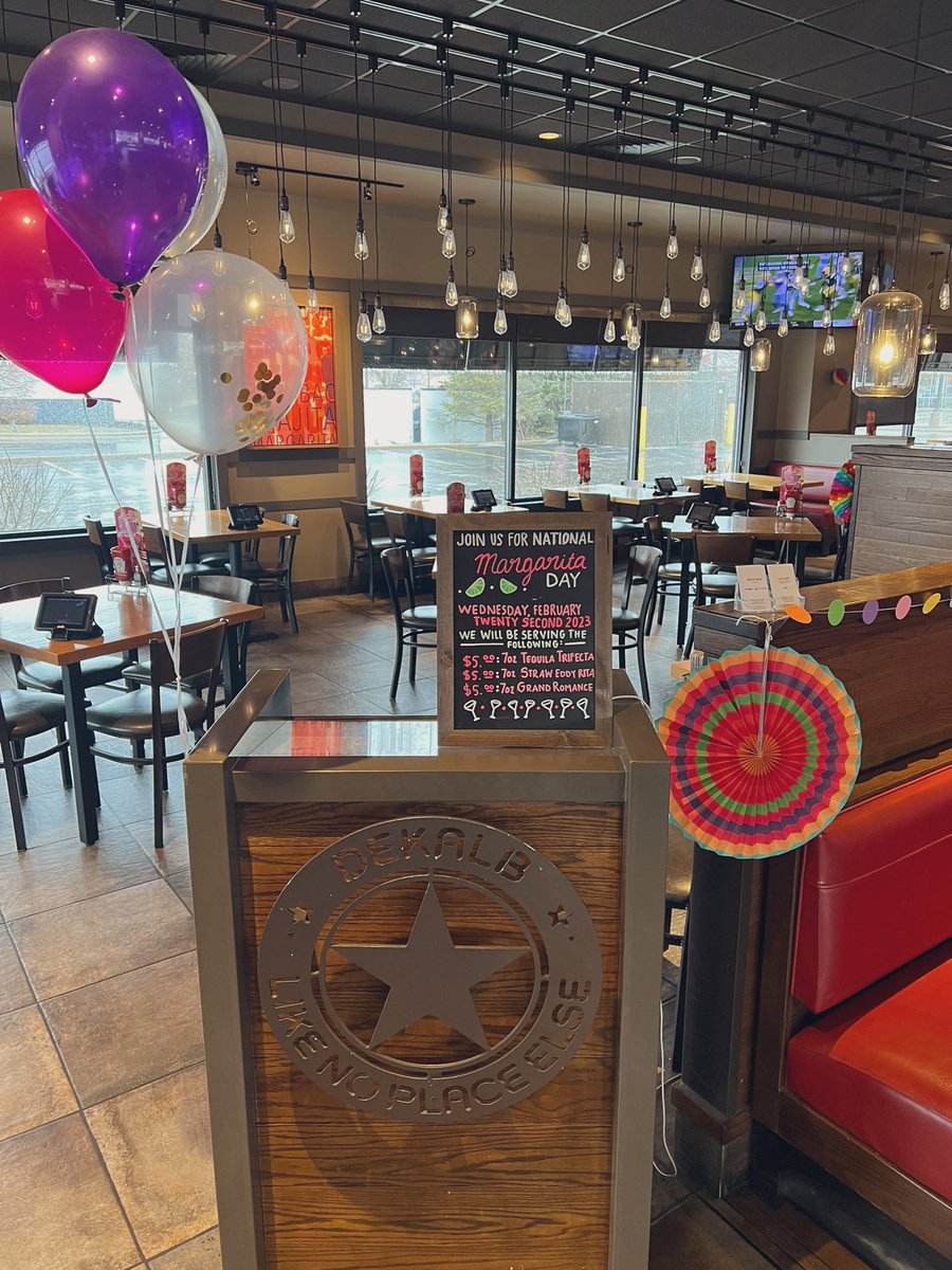 taylorr_bowman's tweet photo. HAPPY NATIONAL MARGARITA DAY 🌶🎉🌶🎉 Celebrate national margarita day the right way with #chilisdekalb #chilis #5dollarmargs @KevinShupe11 @Codymarie1989 @libbyvanderkolk @GumpMike @Chilis https://t.co/xTYvQPrEAI