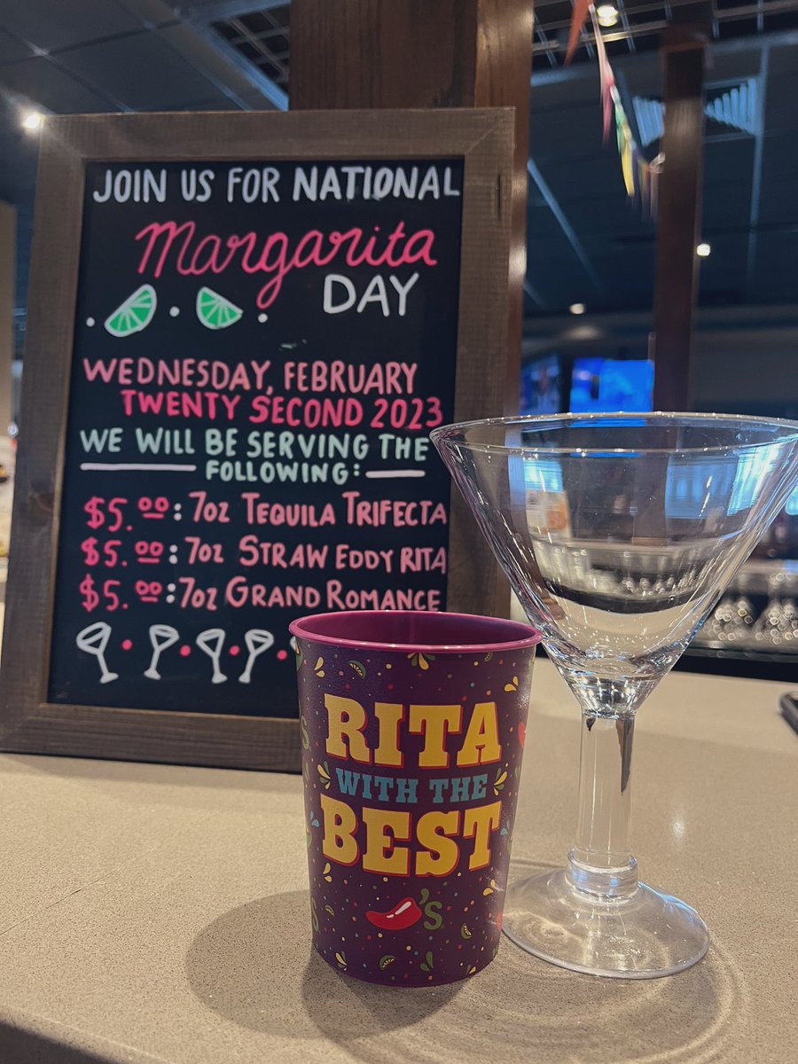 taylorr_bowman's tweet photo. HAPPY NATIONAL MARGARITA DAY 🌶🎉🌶🎉 Celebrate national margarita day the right way with #chilisdekalb #chilis #5dollarmargs @KevinShupe11 @Codymarie1989 @libbyvanderkolk @GumpMike @Chilis https://t.co/xTYvQPrEAI