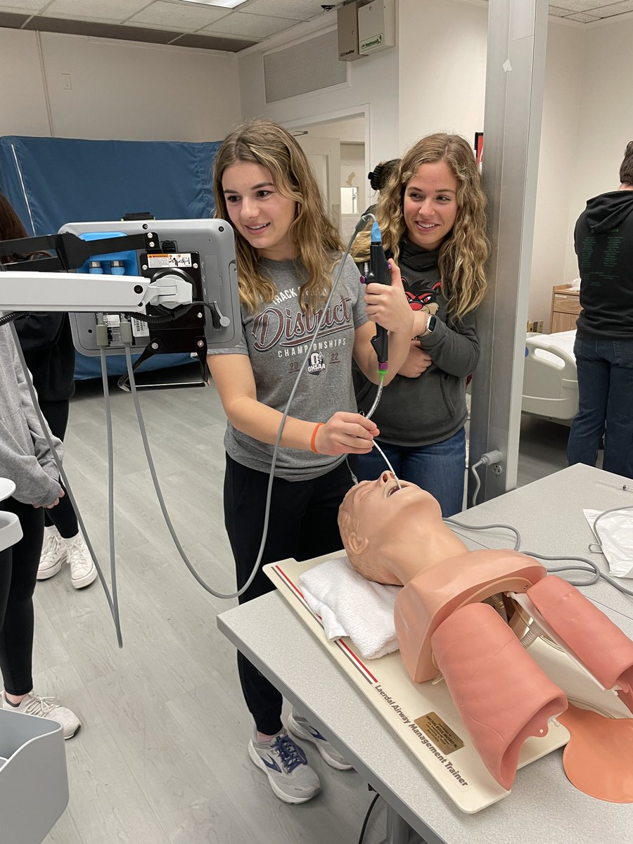 MillerNRHS's tweet photo. Great day down at UC working in the SIM lab… the future of healthcare is looking bright! https://t.co/2MzSOOsr9W