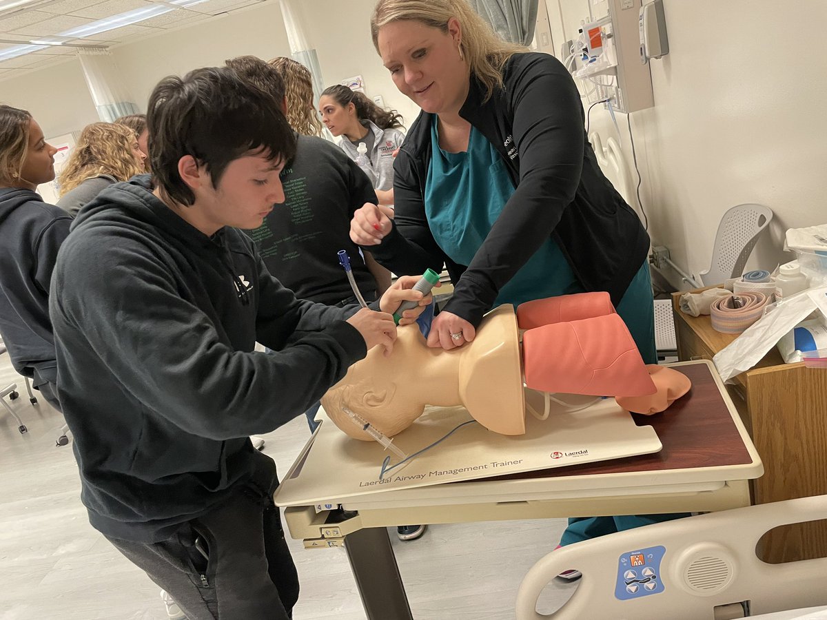 MillerNRHS's tweet photo. Great day down at UC working in the SIM lab… the future of healthcare is looking bright! https://t.co/2MzSOOsr9W