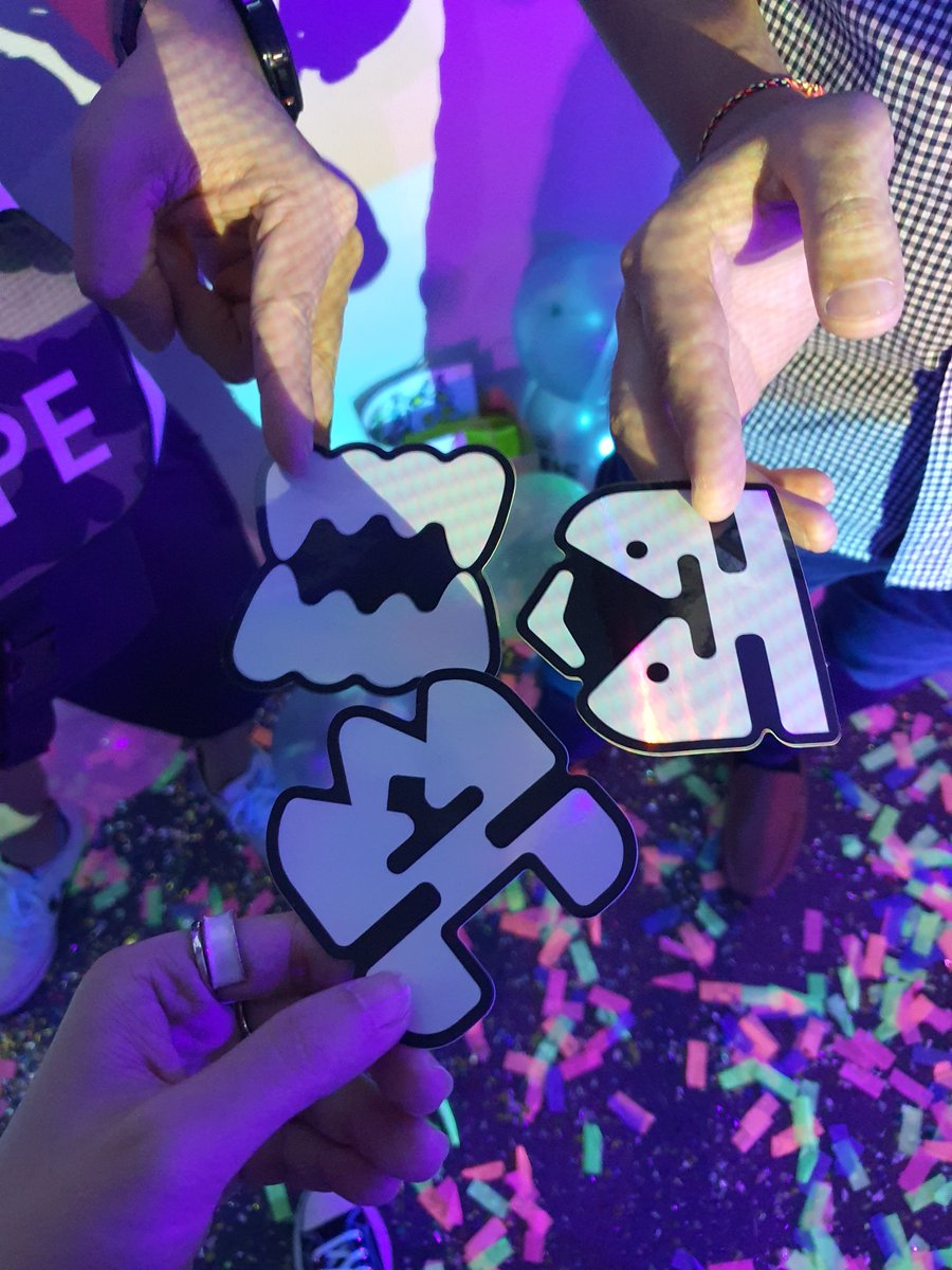 Such a awesome 3Landers BKK meeting party✨️👀🎉 nice to see all of your team <a href="/3LandersNFT/">3Landers 👀</a> <a href="/3landboy/">3landboy</a>
Let's go for Season2...yeahh!! 

#3L4L #3Landers #TheOASIS #WeAreTheDreamers #3LandersNFT