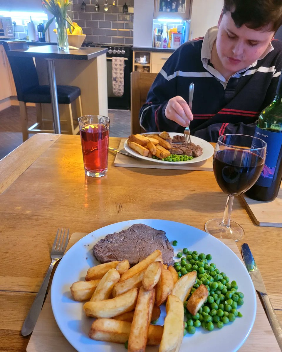 Pocolow's tweet photo. Steak night for me and Joel..#AutismAwareness #dadscooking https://t.co/78cllmYesb