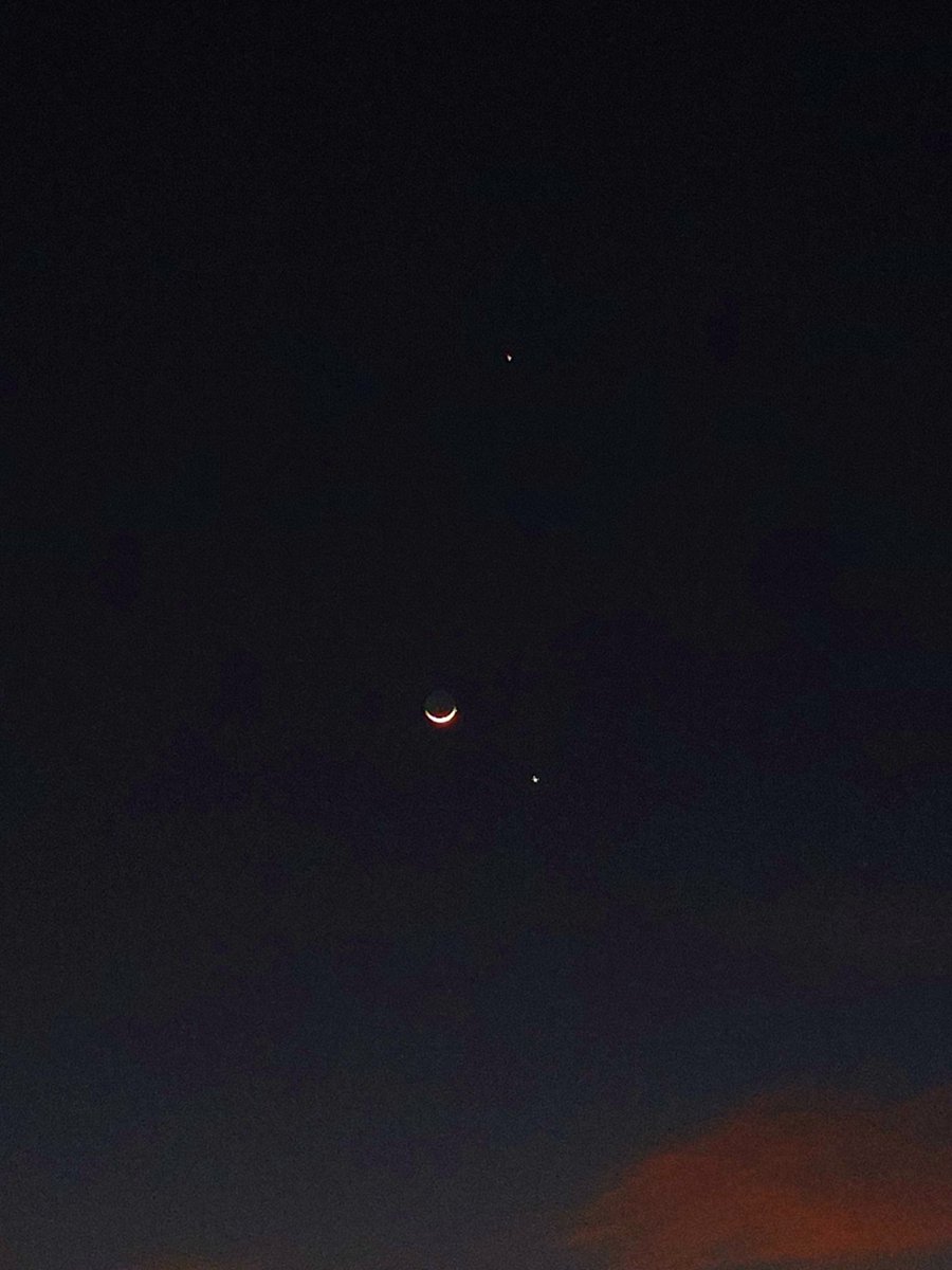 avinashsadana's tweet photo. Waah Chaand 🌙 https://t.co/gYqgKVNzf0