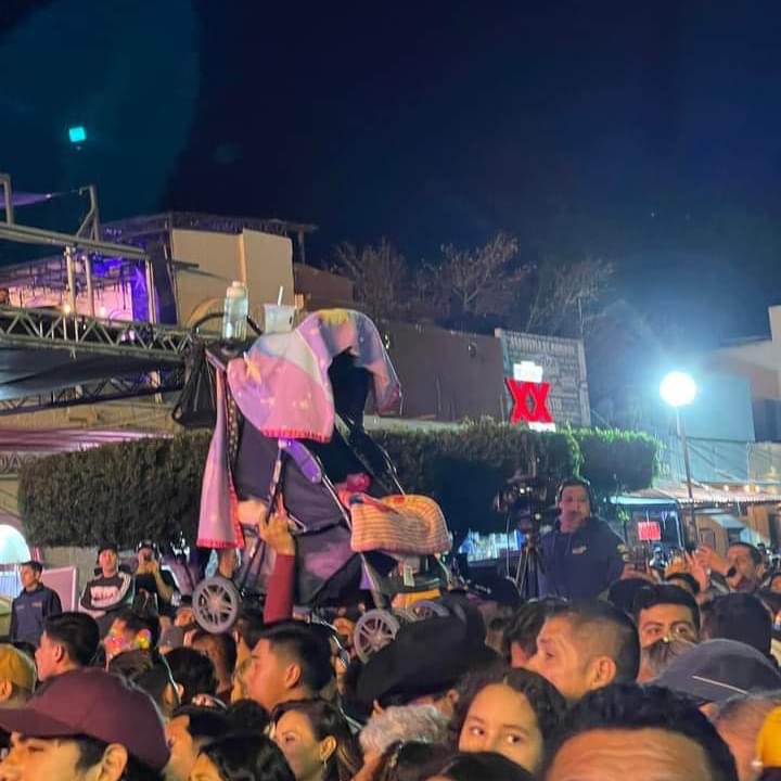 OutOFContextLPZ's tweet image. 