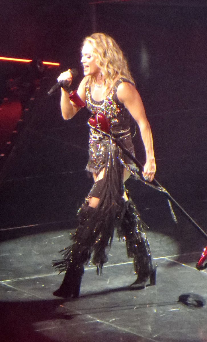 OhHayItsDeb's tweet photo. Just gonna leave these here…. for reasons. 

@carrieunderwood  #DenimAndRhinestonesTour #NYC #MSG 

😳😍 https://t.co/BfWRc4Md53