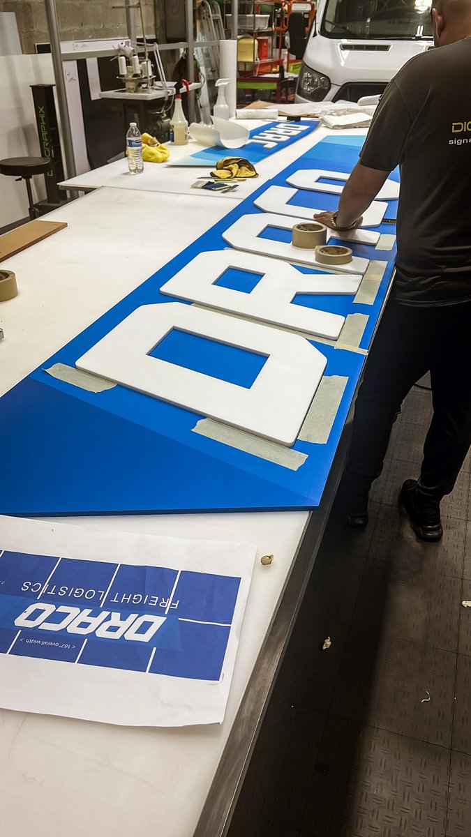 digigraphix1's tweet photo. Channel signs help a business promote their brand and provide brand awareness. @dracofreight knows that brand awareness is one of the many keys to your business success. Thank you for being a great client. "Think Big , Invest in your image. " #doral #digigraphix #channelletters https://t.co/WbSJn6paQv