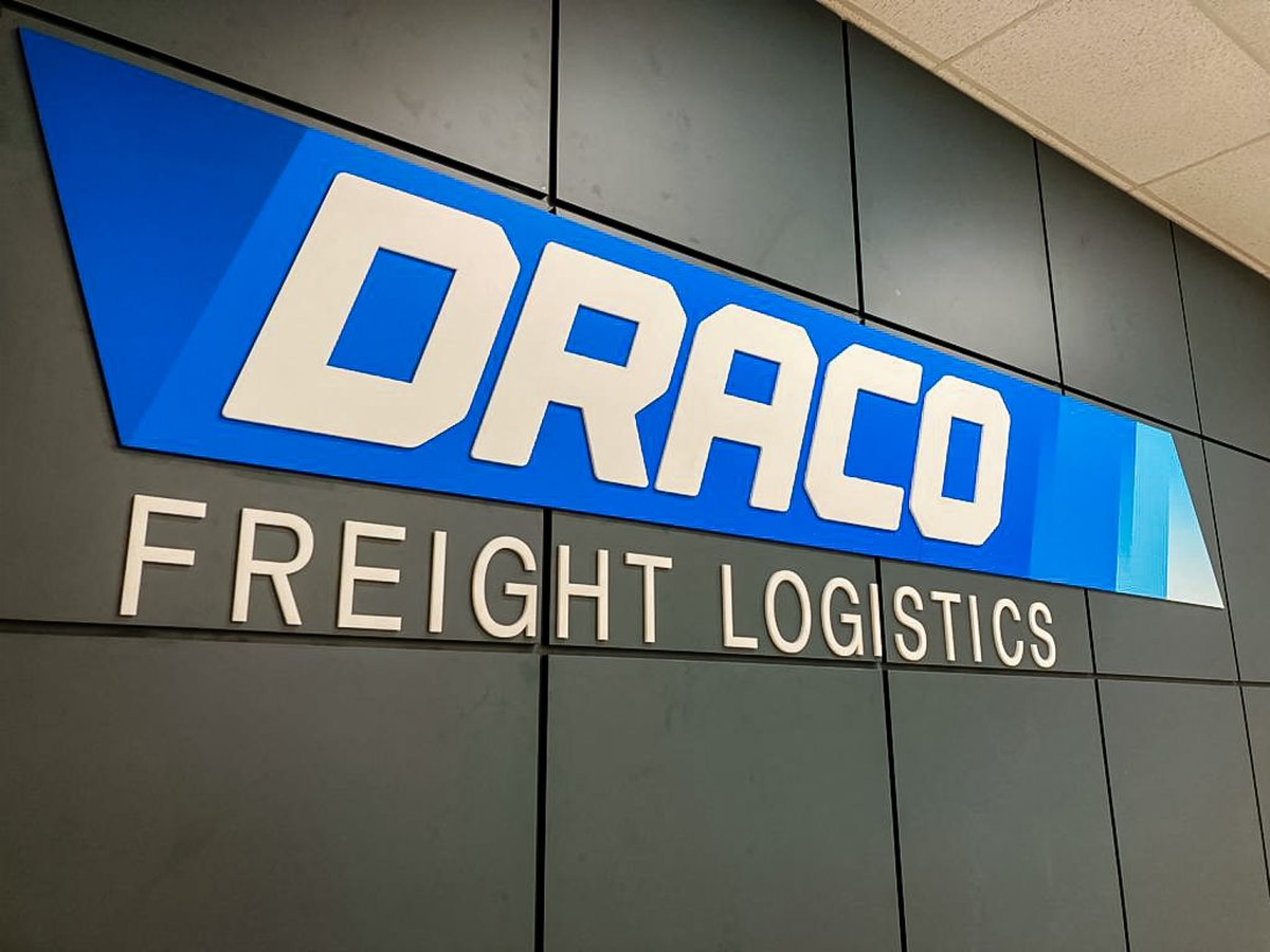 digigraphix1's tweet photo. Channel signs help a business promote their brand and provide brand awareness. @dracofreight knows that brand awareness is one of the many keys to your business success. Thank you for being a great client. "Think Big , Invest in your image. " #doral #digigraphix #channelletters https://t.co/WbSJn6paQv