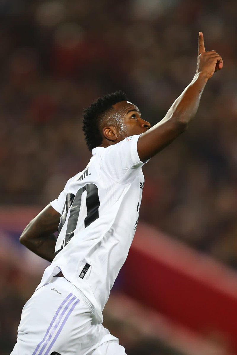 MONARKOM's tweet photo. @ramazanakkss @realmadrid https://t.co/dORL1N6Mj0