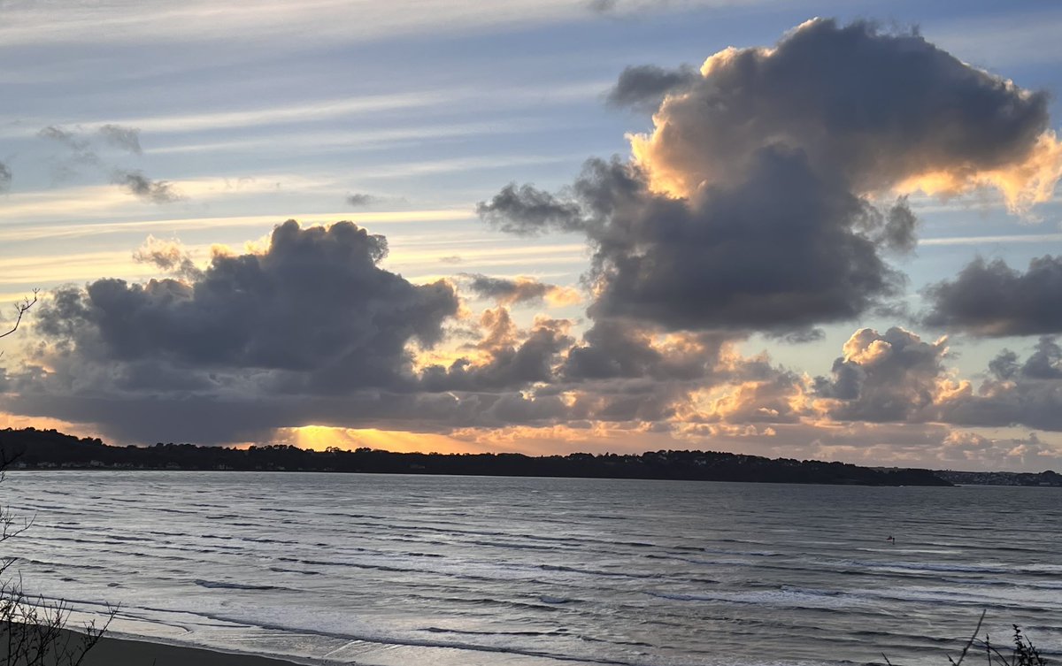 lgorithme's tweet image. Retour aux sources avec une grande marée ❤️🌞⛵️ 

#sunsetphotography #sunset #mer